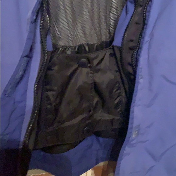 Marmot ski:snowboard jacket with removable hood. - Picture 5 of 7